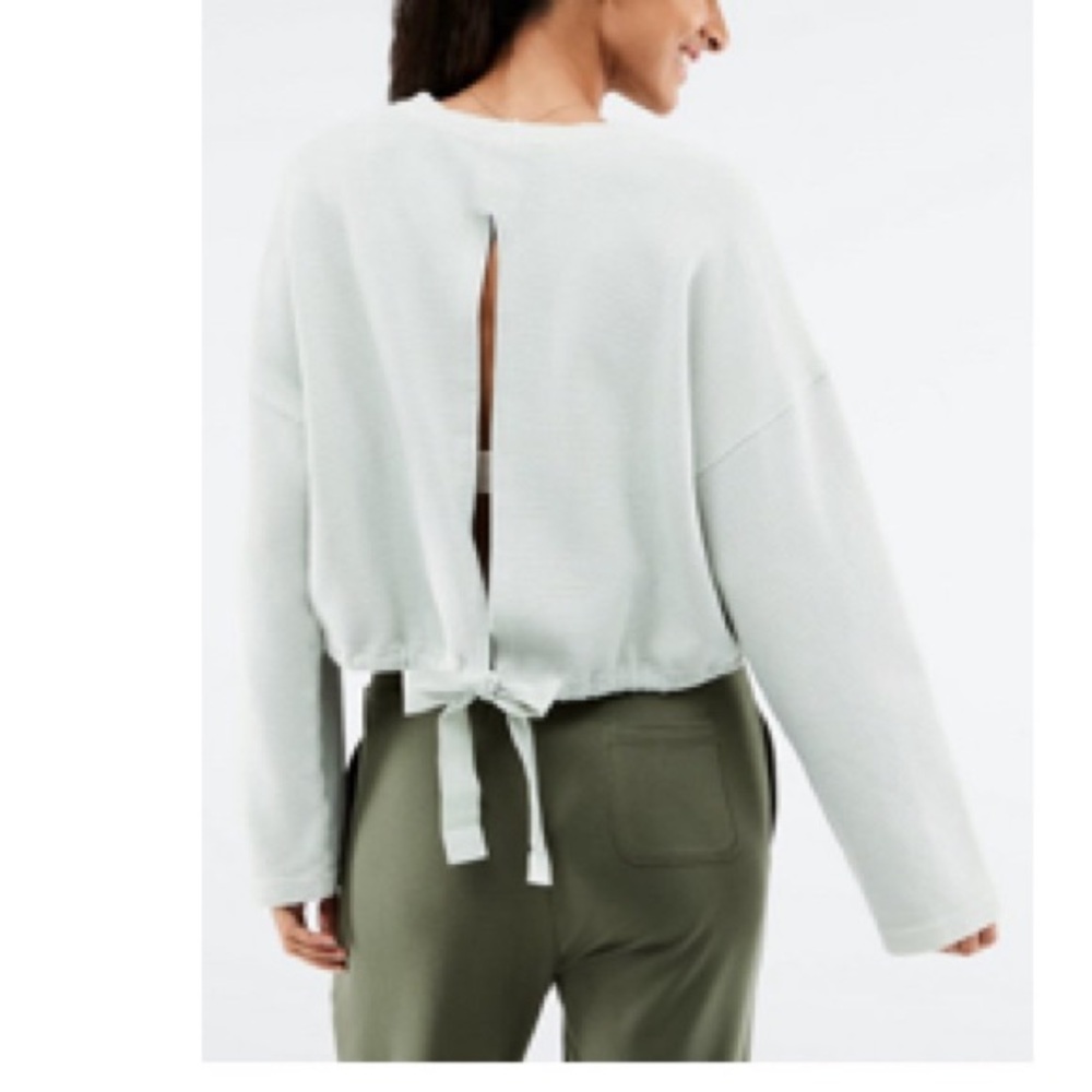 Fabletics cropped sweatshirt size large